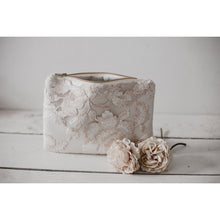 Load image into Gallery viewer, Nude floral lace photo purse
