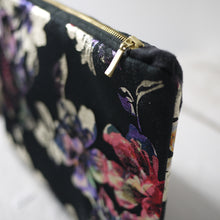 Load image into Gallery viewer, Colorful floral photo purse in ivory and black
